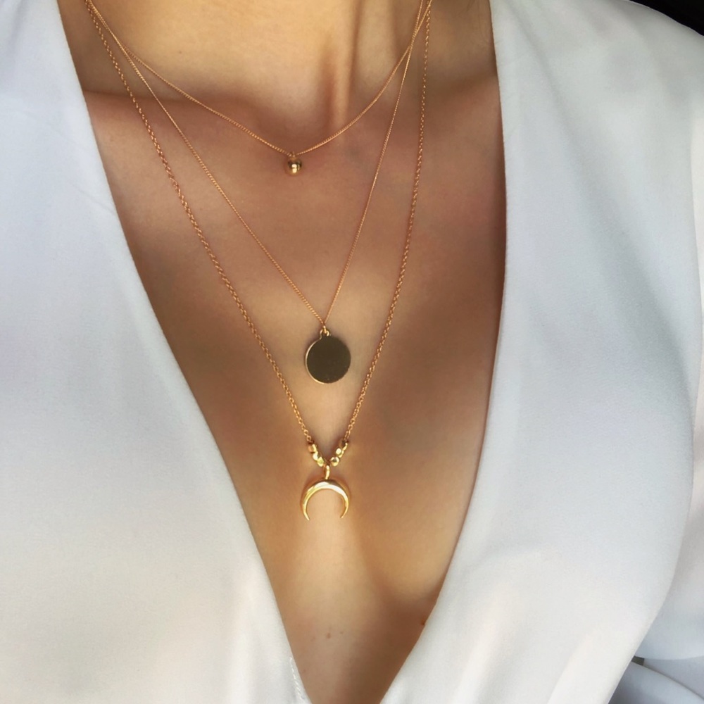 Moon layered necklace 🌙